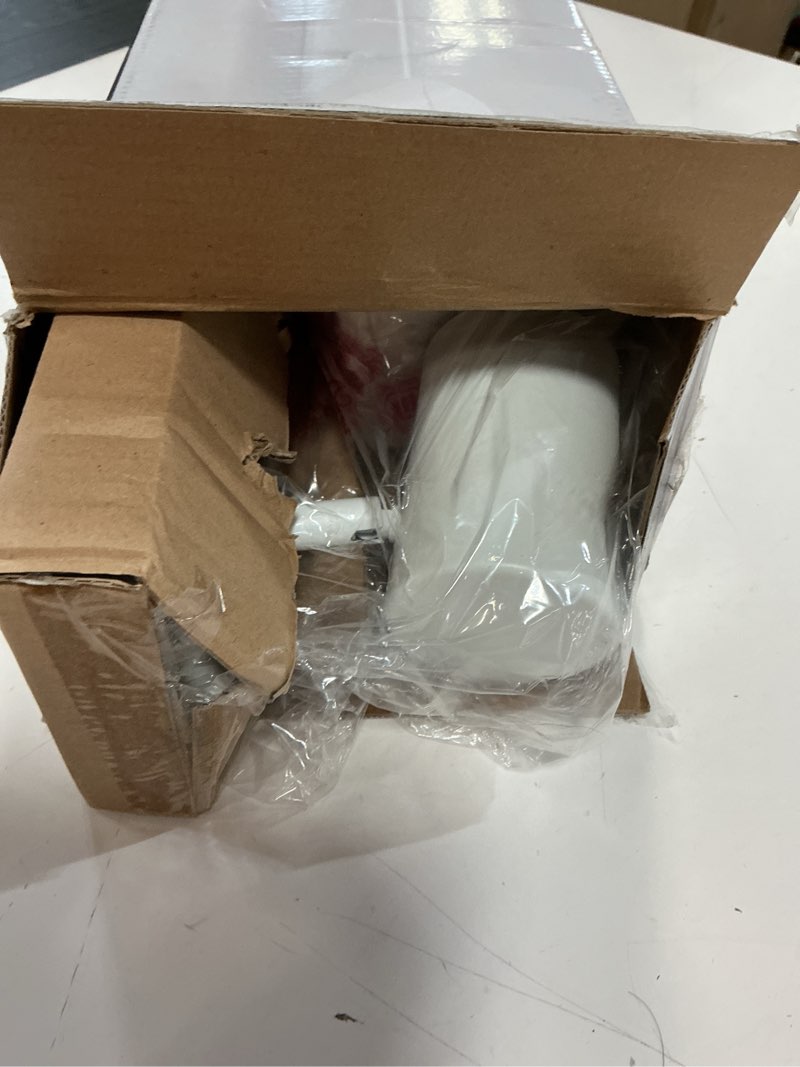 Condition photo showing Good Condition for globe electric 60024 3-light plug-in track lighting, adjustable heads, matte white finish, 22-inch, 15-foot cord with in-line switch, compatible with gu10 base bulbs (sold separately) dale (white)
