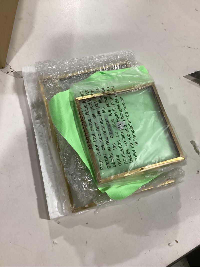 Condition photo showing Good Condition for Set of 3 Glass Pressed Flowers Frame Collection, 4"x4", 4"x6", 5"x7" Gold Metal Floating Standing Glass Picture Frames, Tabletop Pressed Glass Artwork Frame Home Decor Photo Display Gold 3 Different sizes