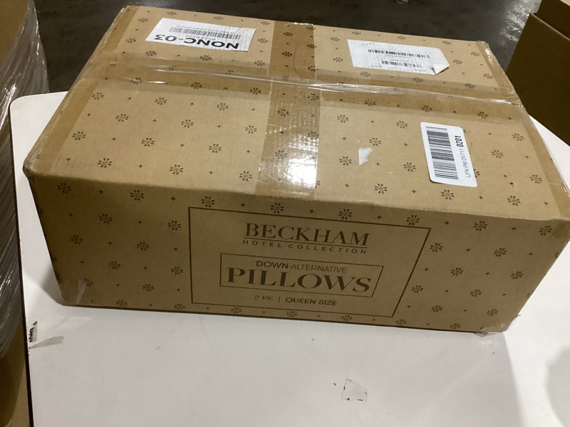 Condition photo showing As Is for Beckham Hotel Collection Queen Size White Pillow Protector with Zipper Set of 2, Soft and Breathable Cotton Pillow Protector Covers Queen 2.0