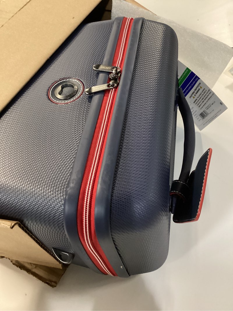 Condition photo showing Good Condition for DELSEY Paris Women's Chatelet Air 2.0 Makeup and Cosmetic Beauty Travel Case One Size Navy