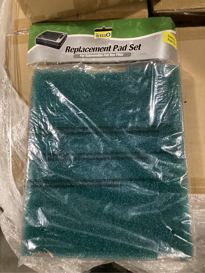 Condition photo showing New/Like New for Tetra Pond Replacement Pad Set for Submersible Flat Box Filters