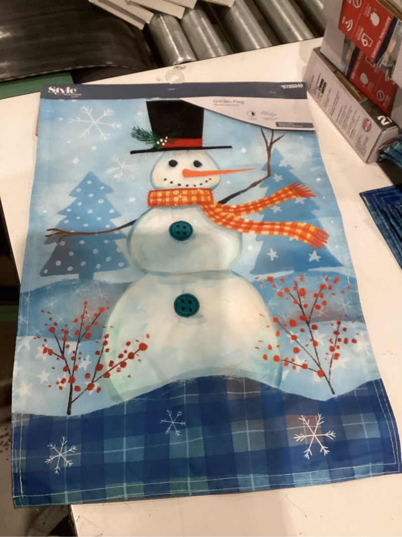 Condition photo showing Good Condition for Style Selections Winter Embroidered Garden flag