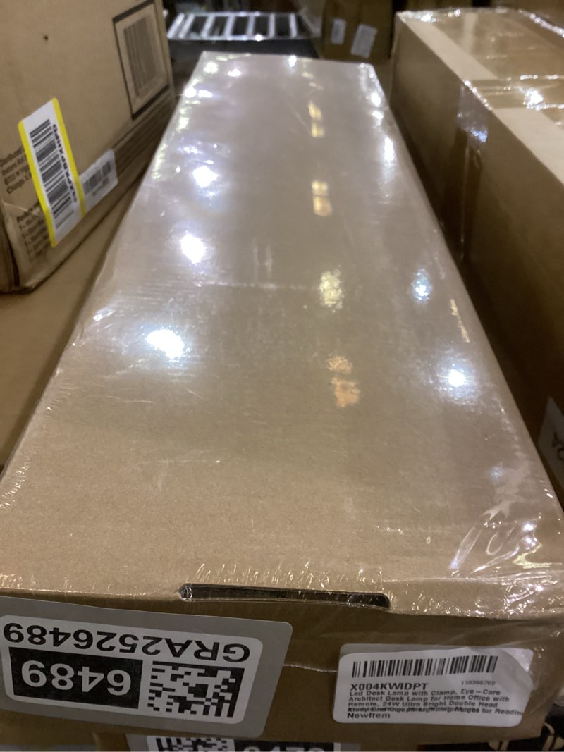 Led desk lamp with clamp