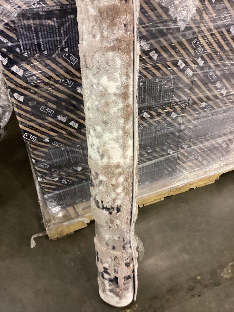 5x7 rug beige/ white