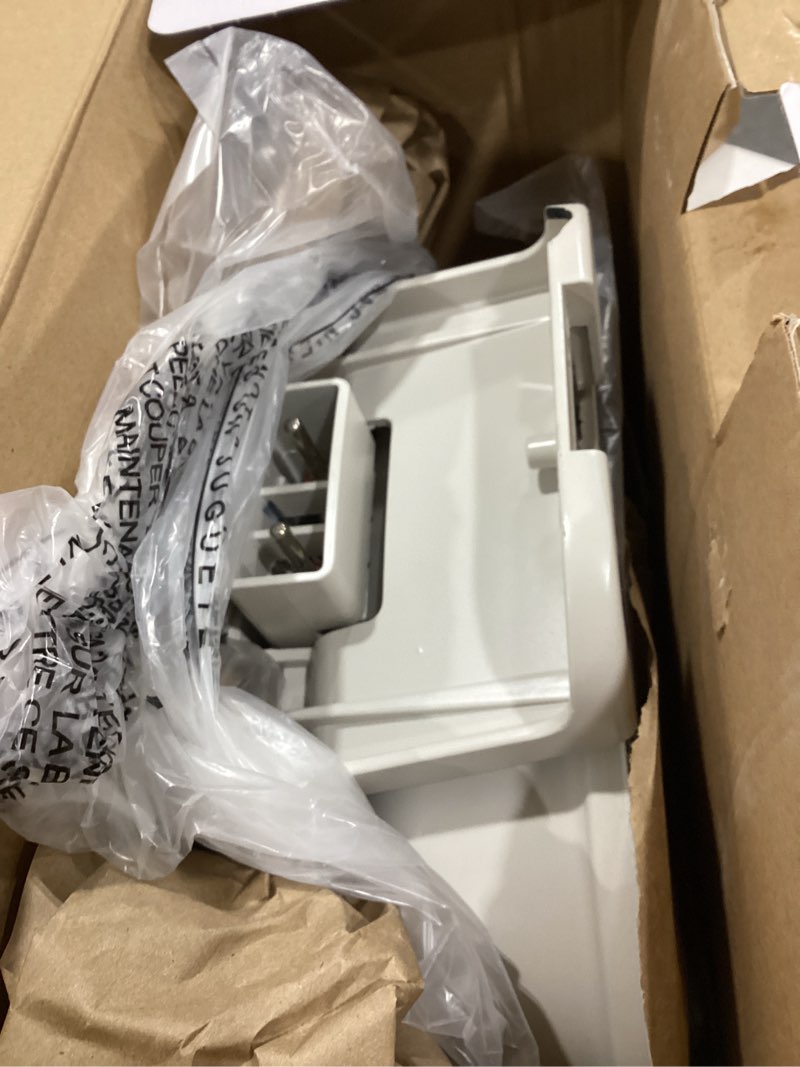 Condition photo showing Good Condition for bella make & take electric skillet, fits-anywhere™ kitchenware, evergood™ ceramic coating, adjustable temperature & dishwasher-safe tempered glass lid, cast aluminum base, 1200 watt, oatmilk 12" x 12" oatmilk