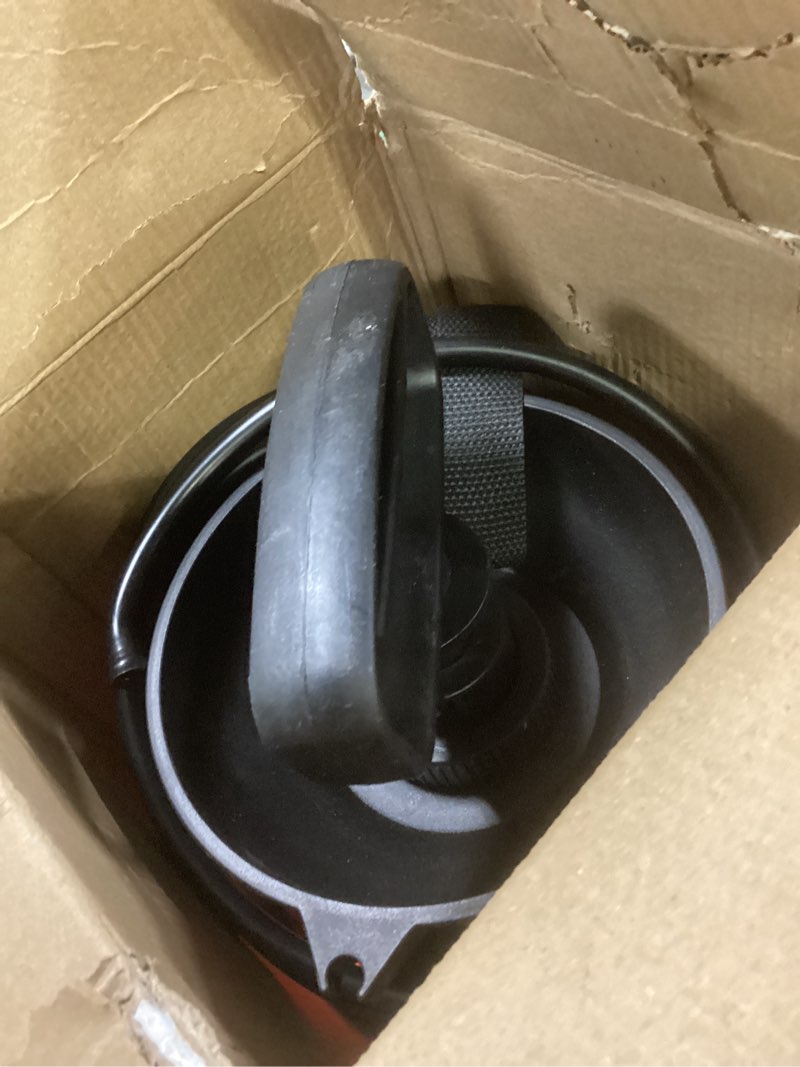 Condition photo showing Good Condition for vivosun 1.85-gallon pump pressure sprayer, pressurized lawn & garden water spray bottle with adjustable shoulder strap, for spraying plants, garden watering and household cleaning 1.8 gallons orange