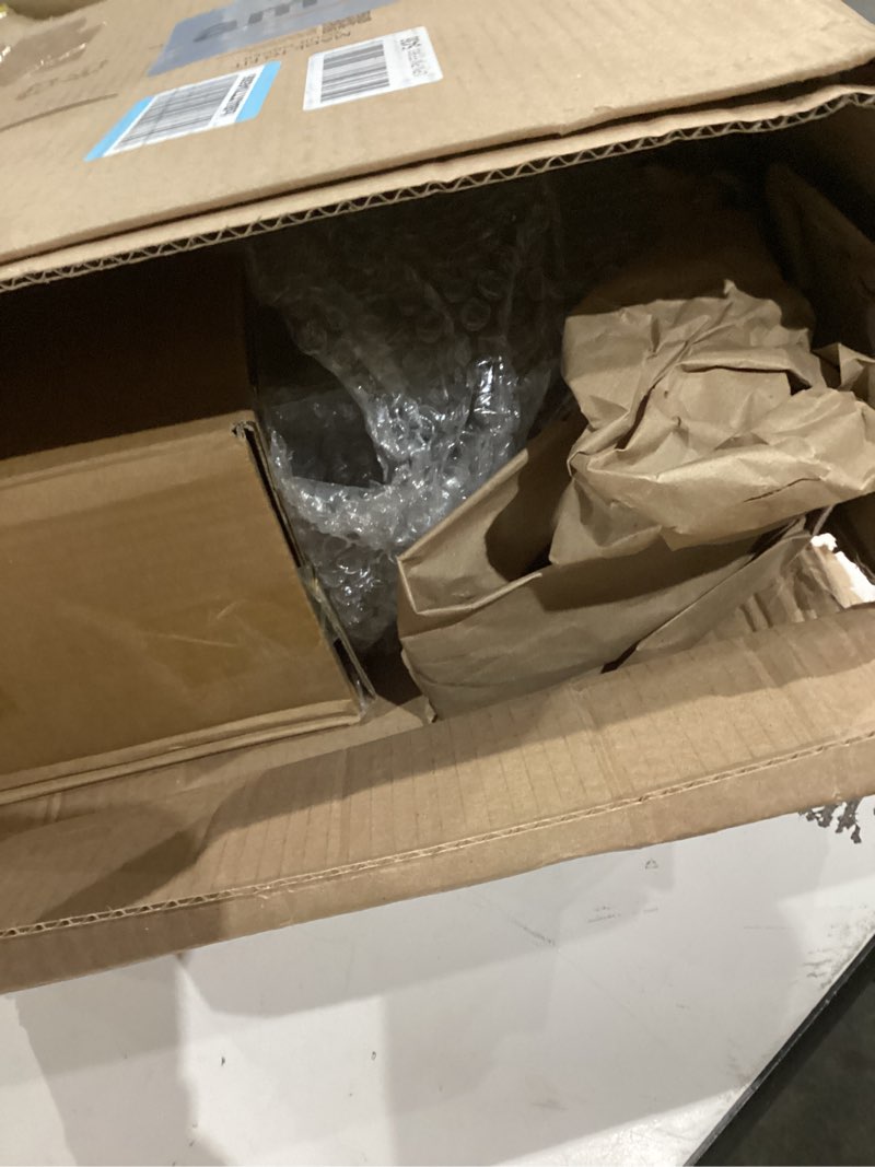 Condition photo showing Good Condition for 4 Pack 6 x 6 x 6 Inch Square Glass Vases, Clear Square Vases for Centerpieces, Glass Cube Flower Vases Short Vases for Candle Holder Events Wedding Party Home Decoration