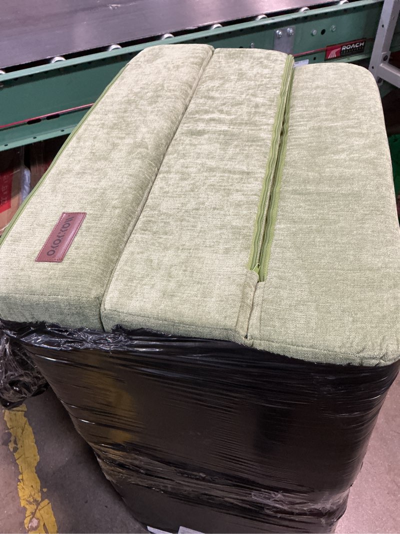 Condition photo showing Good Condition for maxyoyo tri-fold mattress, 6 inch tufted folding mattress with chenille fabric, portable full size floor guest mat for adults, foldable topper for camping, green, 53"x75" full green