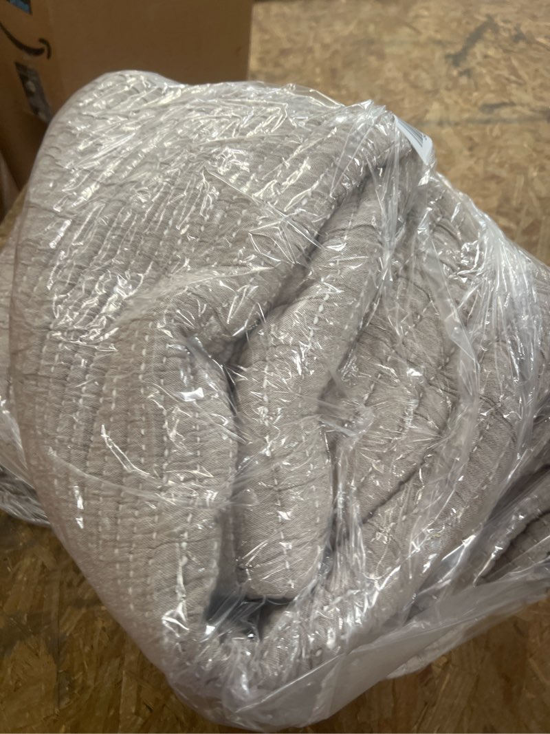 Condition photo showing Good Condition for organic cotton channel stitch coverlet set, full/queen, taupe