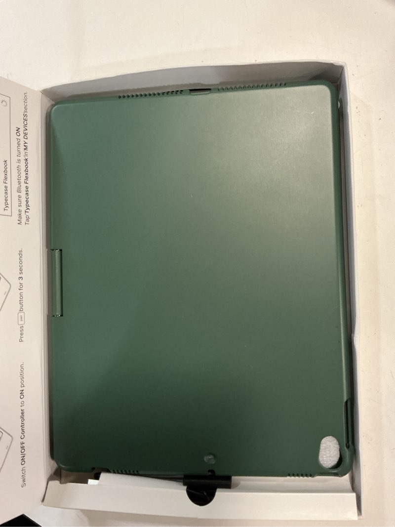 Condition photo showing New/Like New for wenlaty for ipad (a16) 11th/10th generation case with keyboard - detachable wireless, thin & light folio keyboard cover with pencil holder, for ipad 11-inch 11th 2025/10.9-inch 10th 2022, navy blue