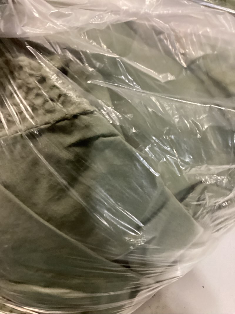 Condition photo showing Good Condition for organic luxe honeycomb duvet cover, full/queen, olive
