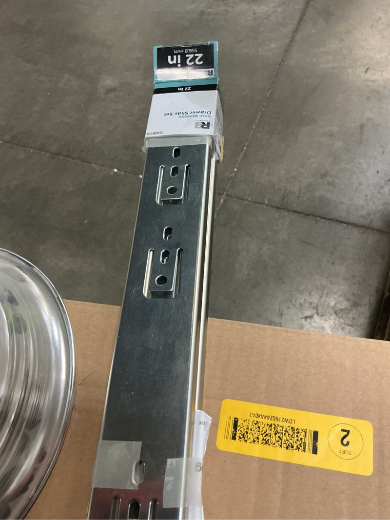 Condition photo showing Good Condition for reliabilt 22-in full extension side mount ball bearing 100-lb load capacity heavy duty silver drawer slide 1 -pair 2 -pieces