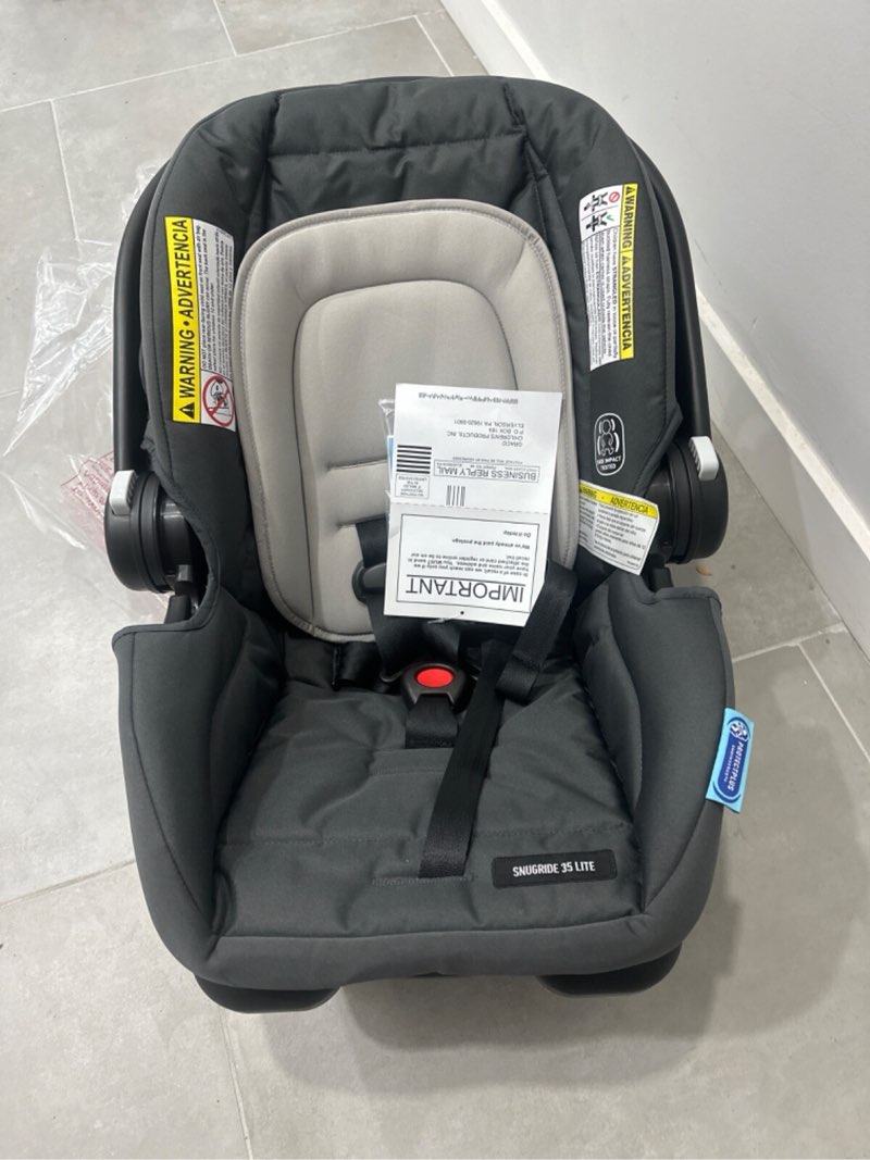 Graco FastAction SE Travel System Includes Quick Folding Stroller and SnugRide 3