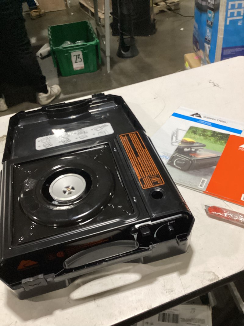 Condition photo showing Good Condition for ozark trail 83.1 sq in 2-in-1 butane outdoor griddle