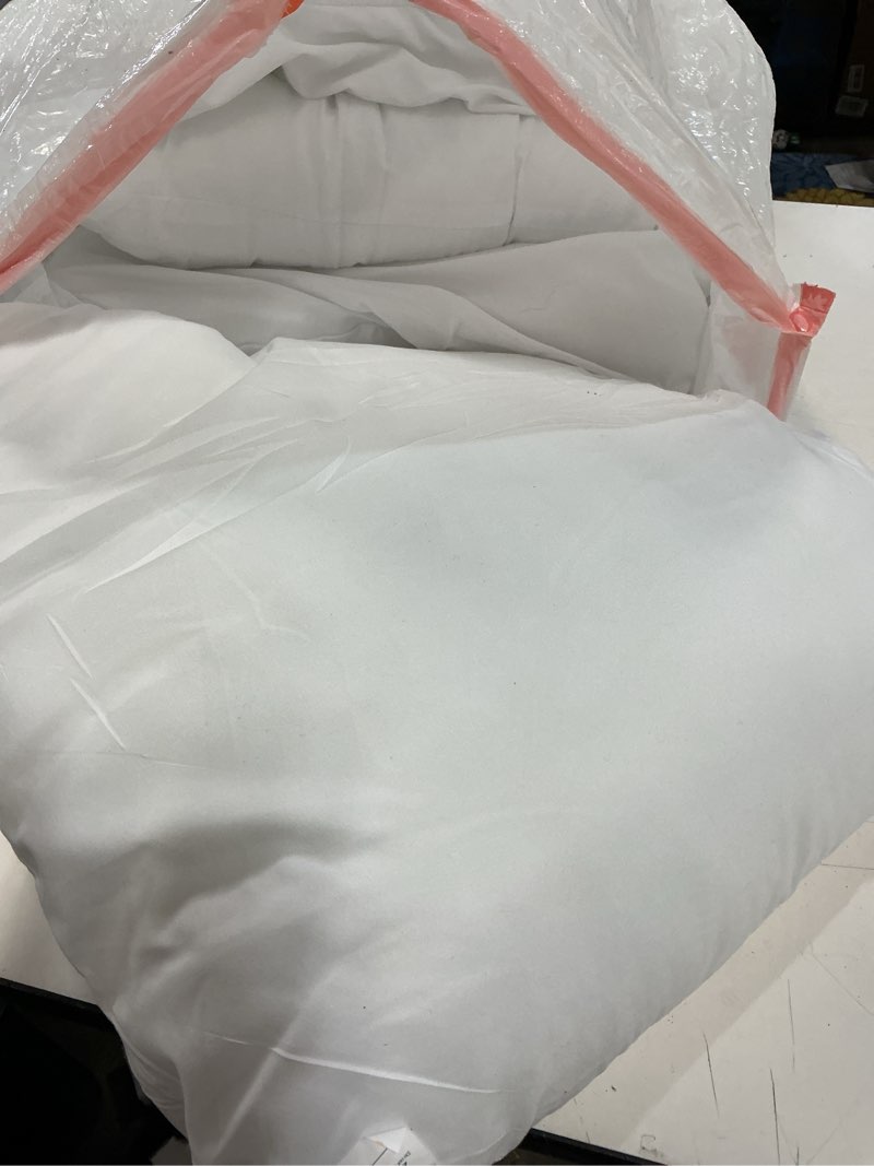 Condition photo showing Good Condition for EDOW Throw Pillow Inserts, Set of 4 Lightweight Down Alternative Polyester Pillow, Couch Cushion, Sham Stuffer, Machine Washable. (White, 18x18) 18"x18"