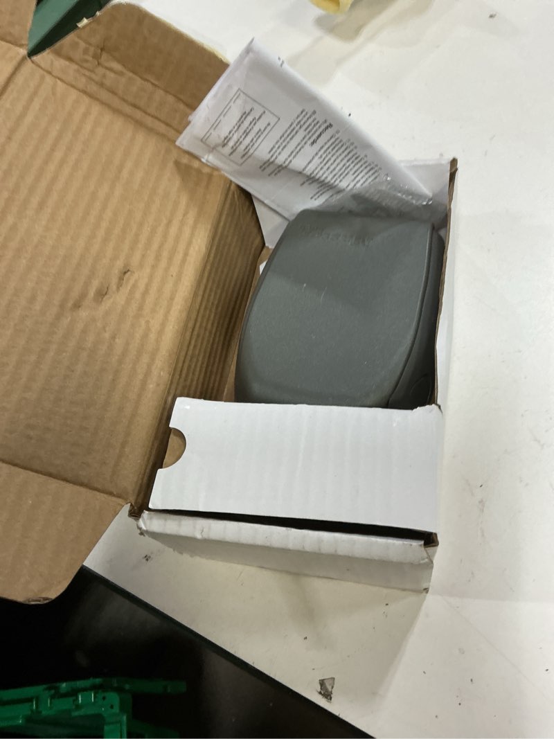 Condition photo showing Good Condition for master lock heavy duty wall mount key lock box, holds 5 keys - ideal for landlords and property managers, 5415d
