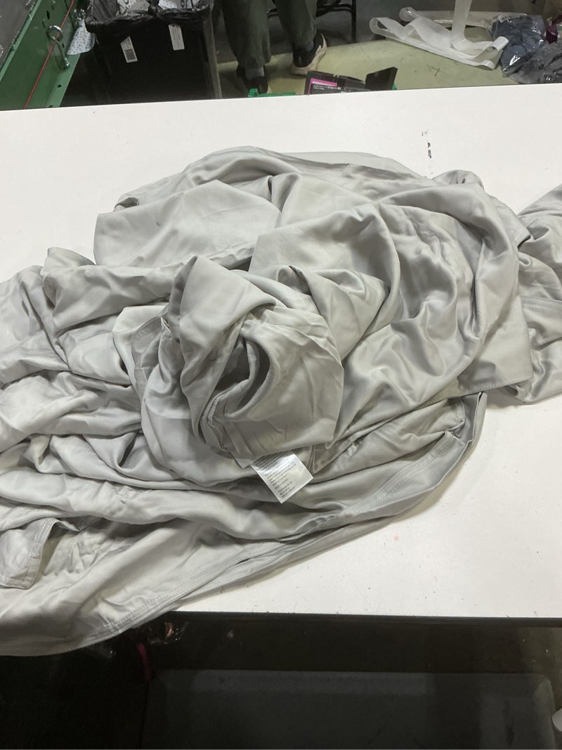 Condition photo showing Good Condition for quince 100% viscose from organic bamboo full/queen duvet light grey
