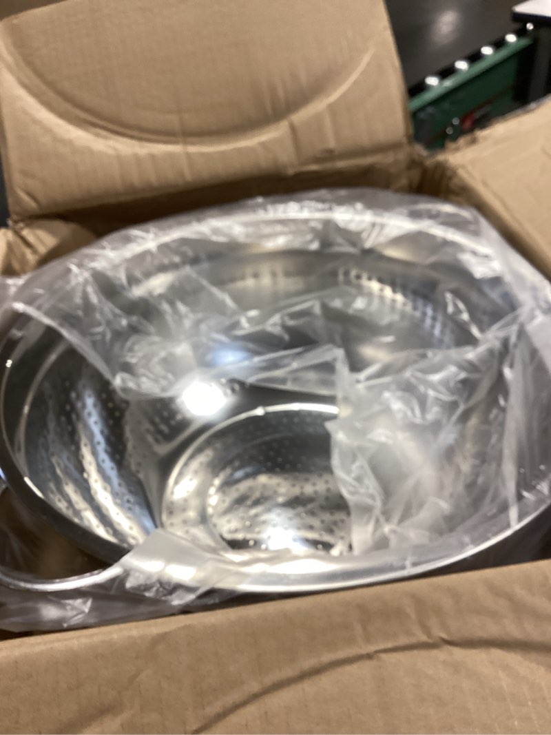 Condition photo showing Good Condition for maxdot 1 pack 12 quart heavy duty stainless steel colander with footed base and handles pasta spaghetti berry fruit vegetable kitchen food strainer basket 1 12 quart