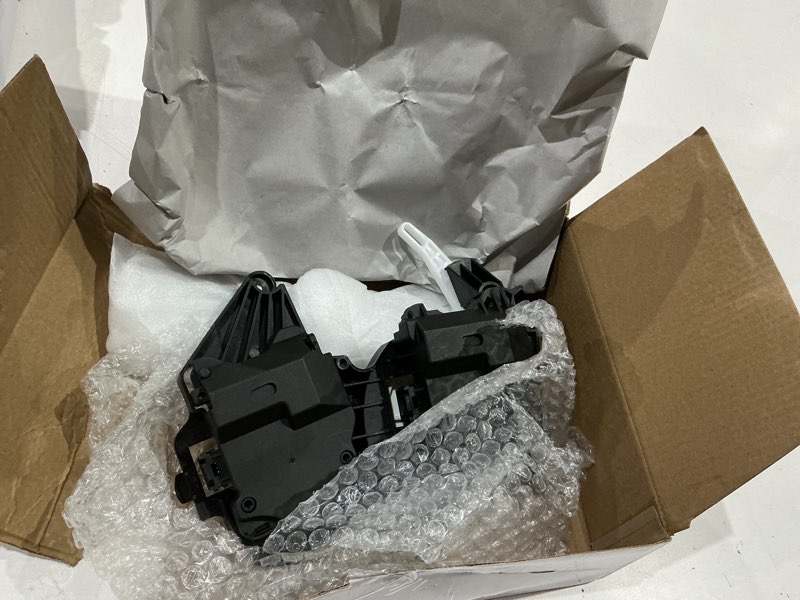 Condition photo showing As Is for hvac heater blend air door actuator fits for 05-19 toyota selected models, replaces oem 87106-07110 87106-0e140 604-907 22907