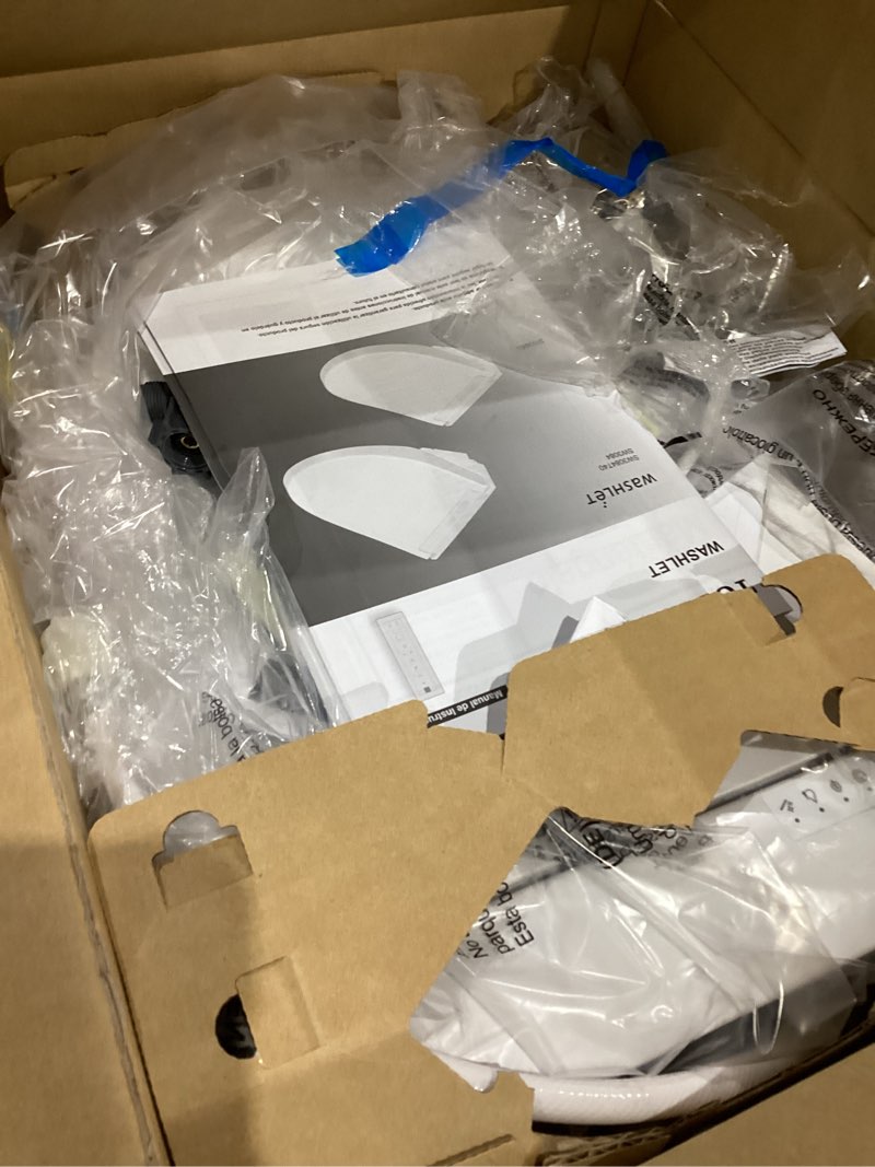 Condition photo showing Good Condition for TOTO® WASHLET® C5 Electronic Bidet Toilet Seat with PREMIST and EWATER+ Wand Cleaning, Elongated, Cotton White - SW3084#01 Cotton White C5 Elongated