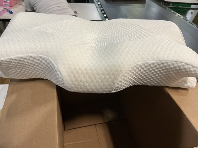 Condition photo showing As Is for the wingease pillow