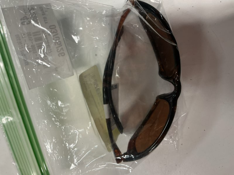 Condition photo showing Good Condition for costa del mar sunglasses for men - brine men's polarized sunglasses - fishing, boating & beach uv protection - size 59-580g tortoise/green mirror 580g 59 millimeters