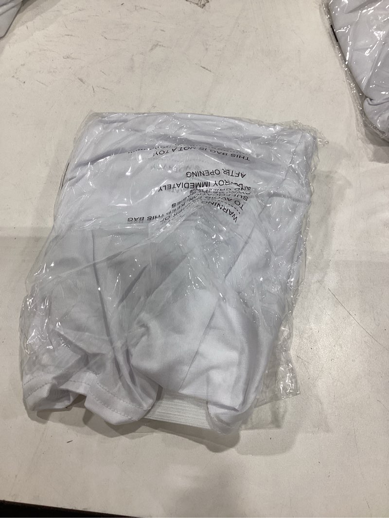 Condition photo showing Good Condition for folding chair spandex cover