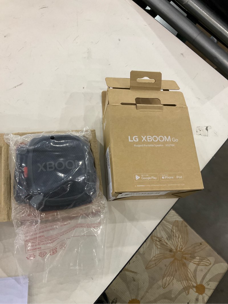 LG XG2T XBOOM Go Wireless Speaker with Powerful Sound and up to 10 HRS of Battery