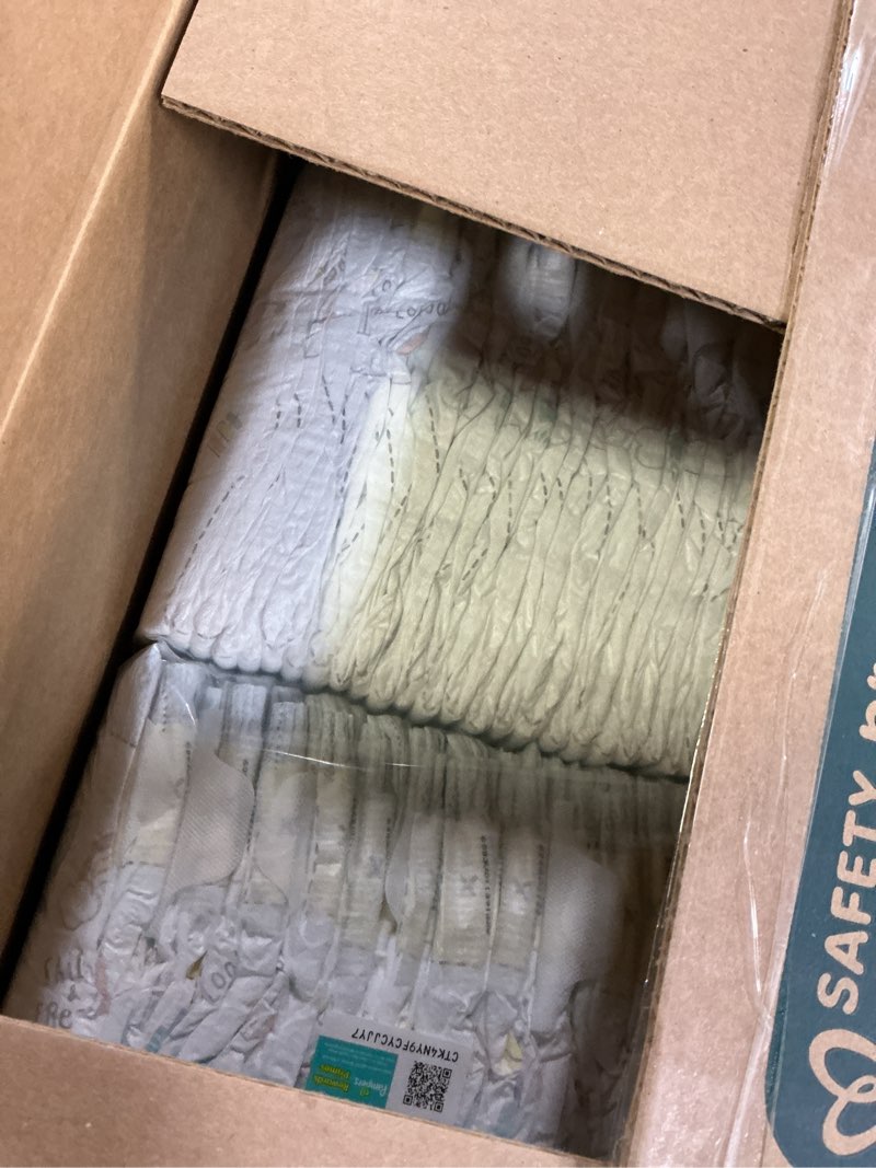 Condition photo showing New/Like New for Pampers Swaddlers Diapers, Size 5 (20-37 lbs), 132 Count, Absorbent, Keeps Baby Dry and Comfortable, Skin Safe Disposable Baby Diaper (Packaging May Vary) Size 5 132