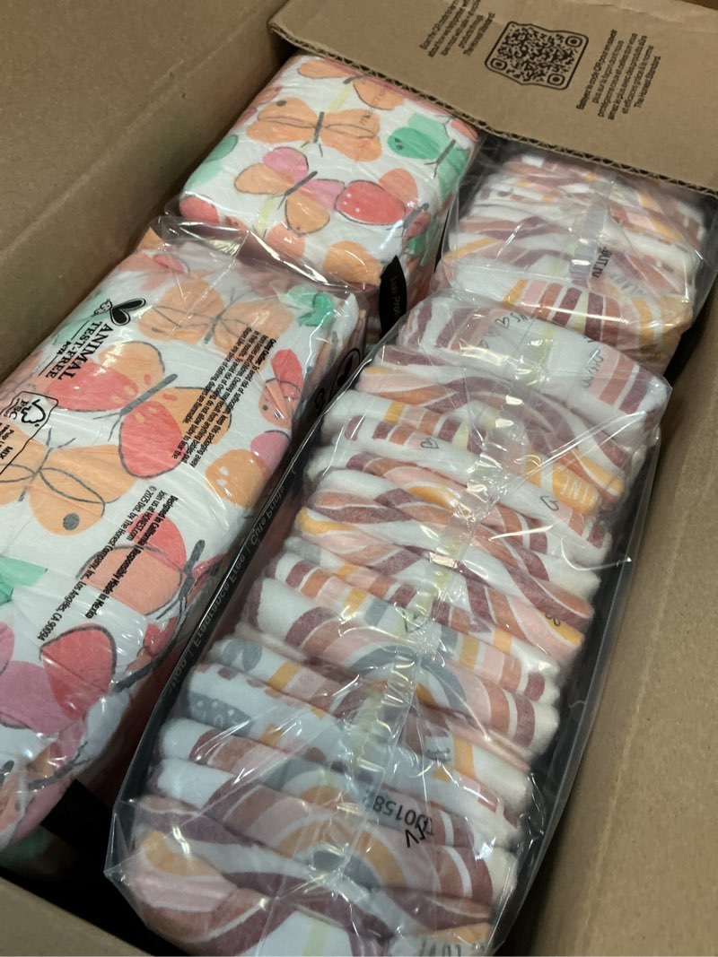 Condition photo showing New/Like New for the honest company daytime diapers, wingin' it, size 5, 84 count size 5 (84 count) wingin' it + catching rainbows