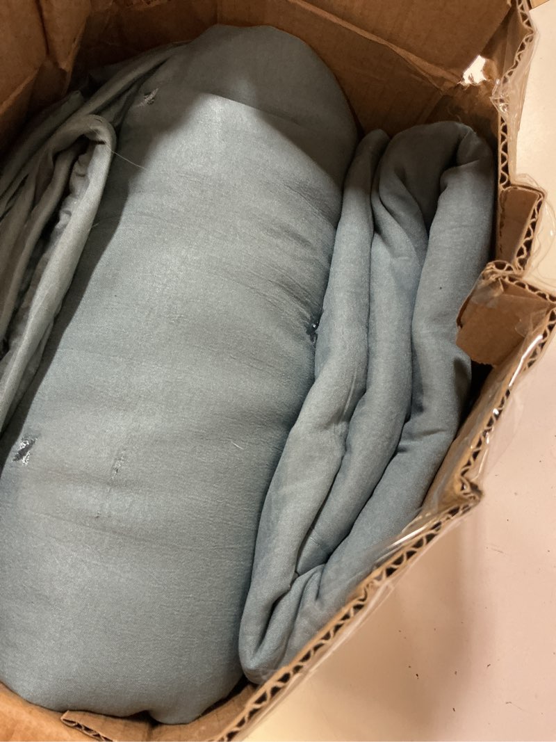 Condition photo showing Good Condition for bourina embroidery quilt set 3-piece full/queen quilt set pre-washed microfiber ultra soft lightweight star embroidery bedspread coverlet set, blue blue full/queen