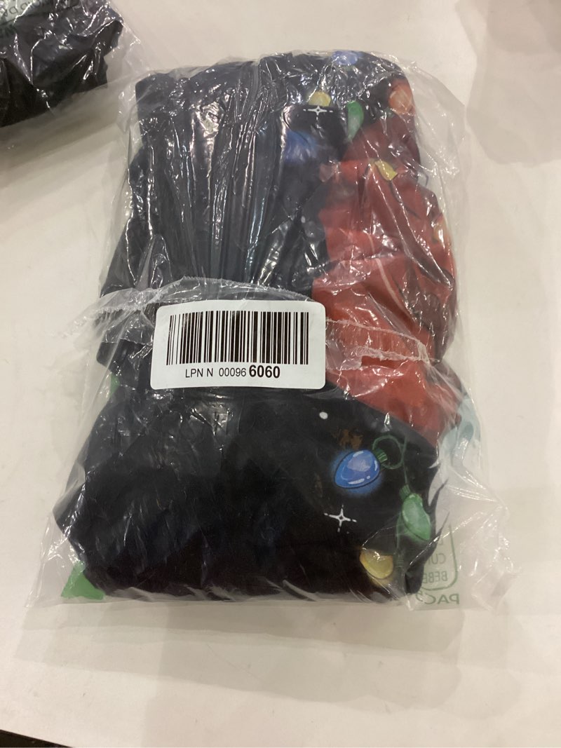 Condition photo showing Good Condition for T-shirt