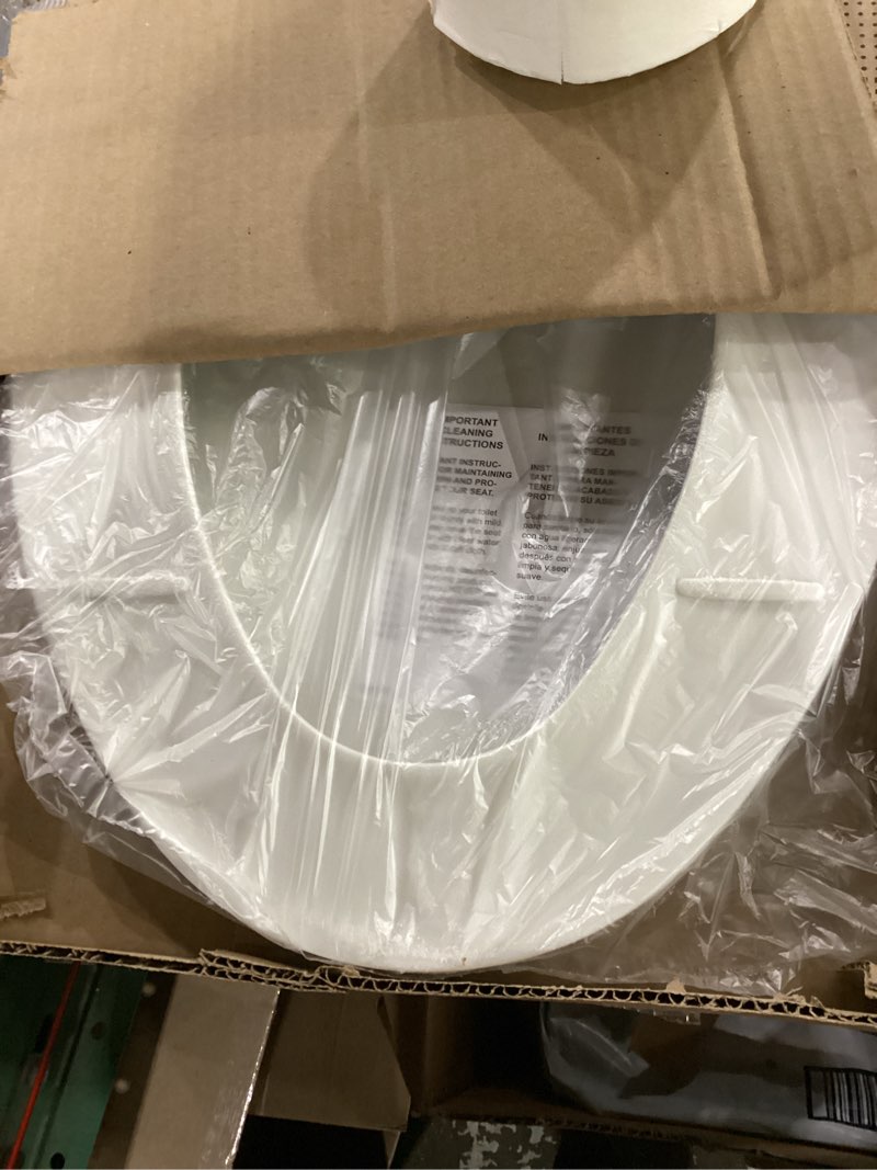 Condition photo showing New/Like New for bemis 170 durable plastic toilet seat, elongated, white