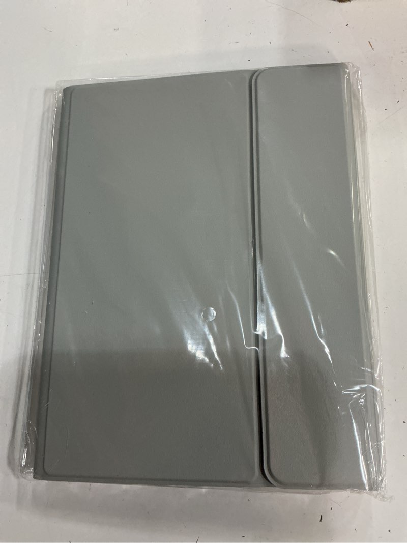 Condition photo showing New/Like New for keyboard case for ipad 9th/8th/7th gen 10.2-inch ipad air 3/pro 10.5 | detachable wireless bluetooth keyboard, thin & light, built in pencil holder, gray