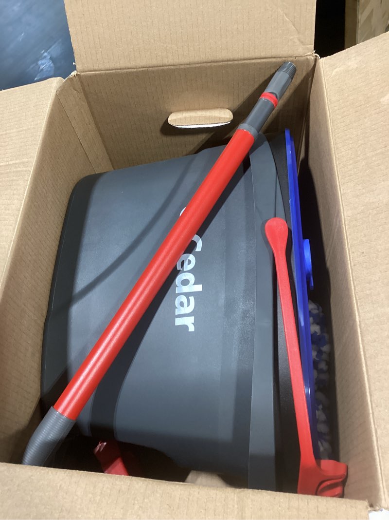Condition photo showing Good Condition for o-cedar rinseclean spin mop with bucket (handle broken)