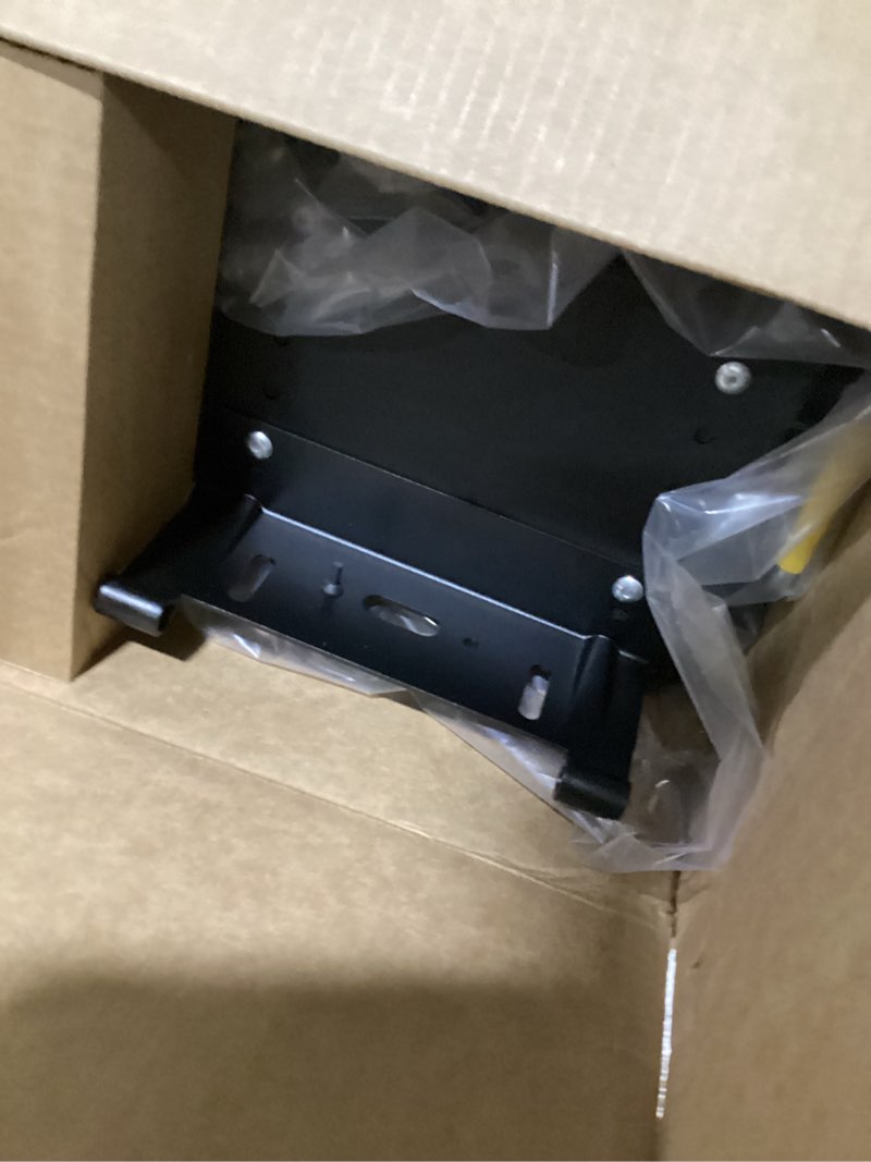 Condition photo showing Good Condition for undercover swingcase truck bed storage box | sc103d | fits 2015 - 2022 chevy/gmc colorado/canyon drivers side, black