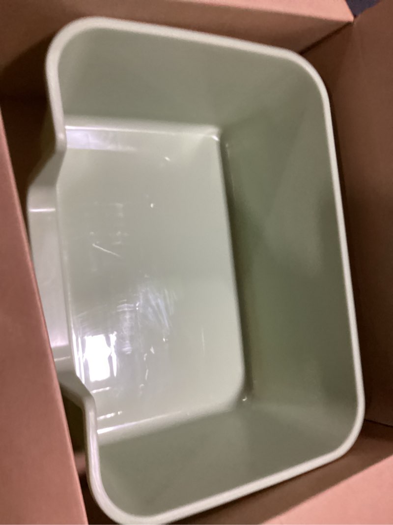 Condition photo showing Good Condition for large cat litter box with high sides for indoor cats,low entry open top cat litter pan for kittens,big or senior cats,high wall easy cleaning anti-splashing cat litter tray (green)