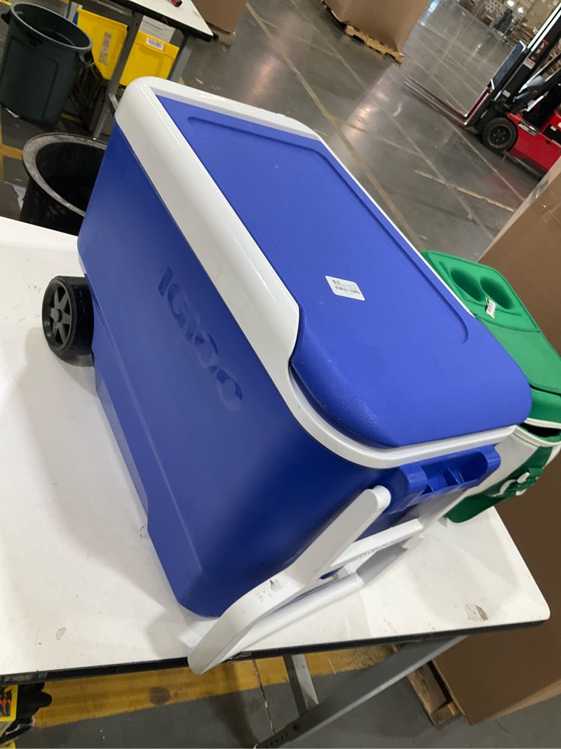 Condition photo showing Good Condition for igloo wheelie cool 38qt cooler - blue