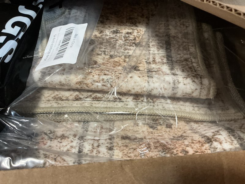 Condition photo showing Good Condition for Washable Area Rug 8x10, Large Soft Rugs for Living Room Vintage Beige Carpet 8x10 Area Rugs for Bedroom Dining Room Non-Slip Stain Resistant Under Table Rug Beige 8' x 10' (Rectangular)