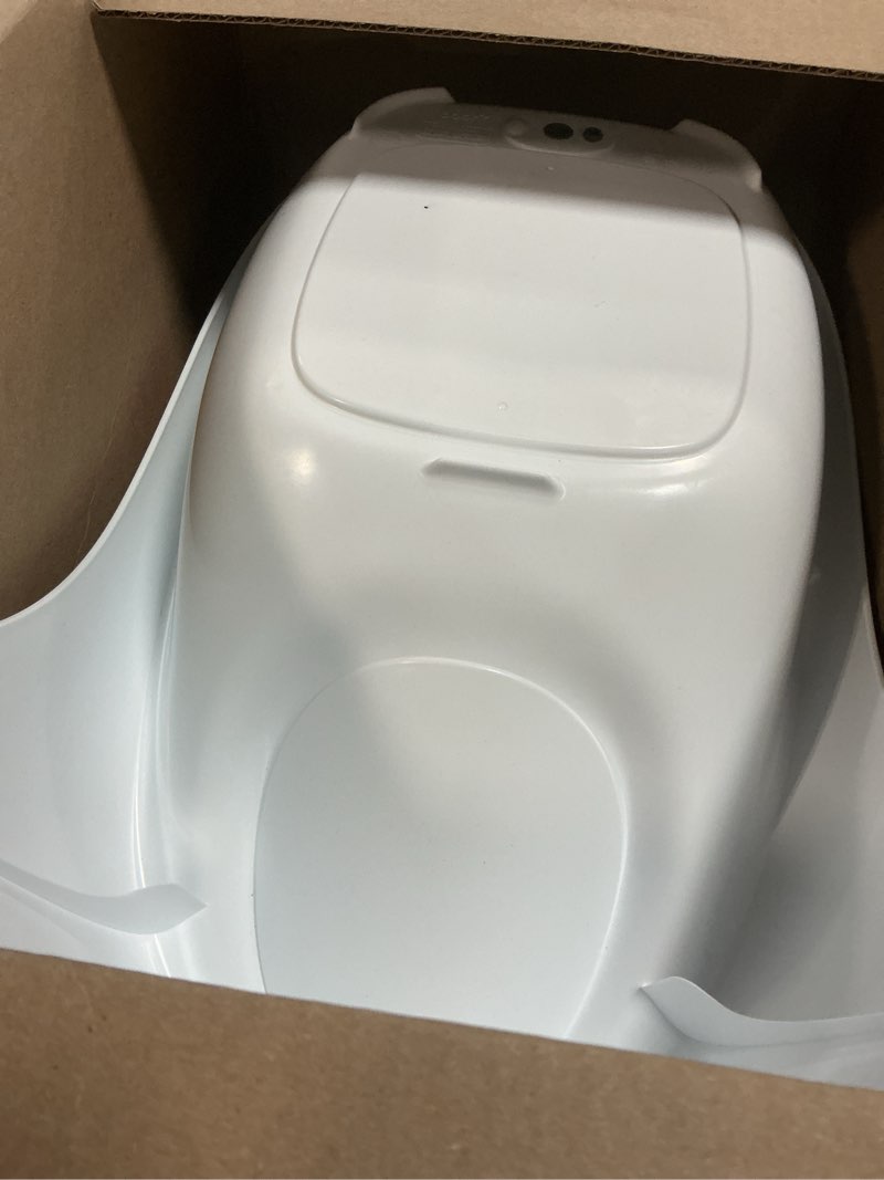 Condition photo showing Good Condition for boon soak 3 stage baby bathtub - baby bath tub with three support positions for newborn to toddlers - color changing drain plug for ideal bath temperature - gray - ages 0 to 18 months and up white 1 count (pack of 1)