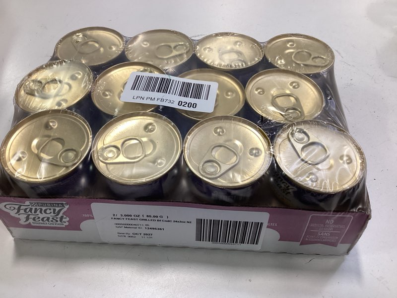 Condition photo showing New/Like New for ( best by October 2027) Purina Fancy Feast Grilled Wet Cat Food Beef Feast in Wet Cat Food Gravy - (Pack of 24) 3 oz. Cans