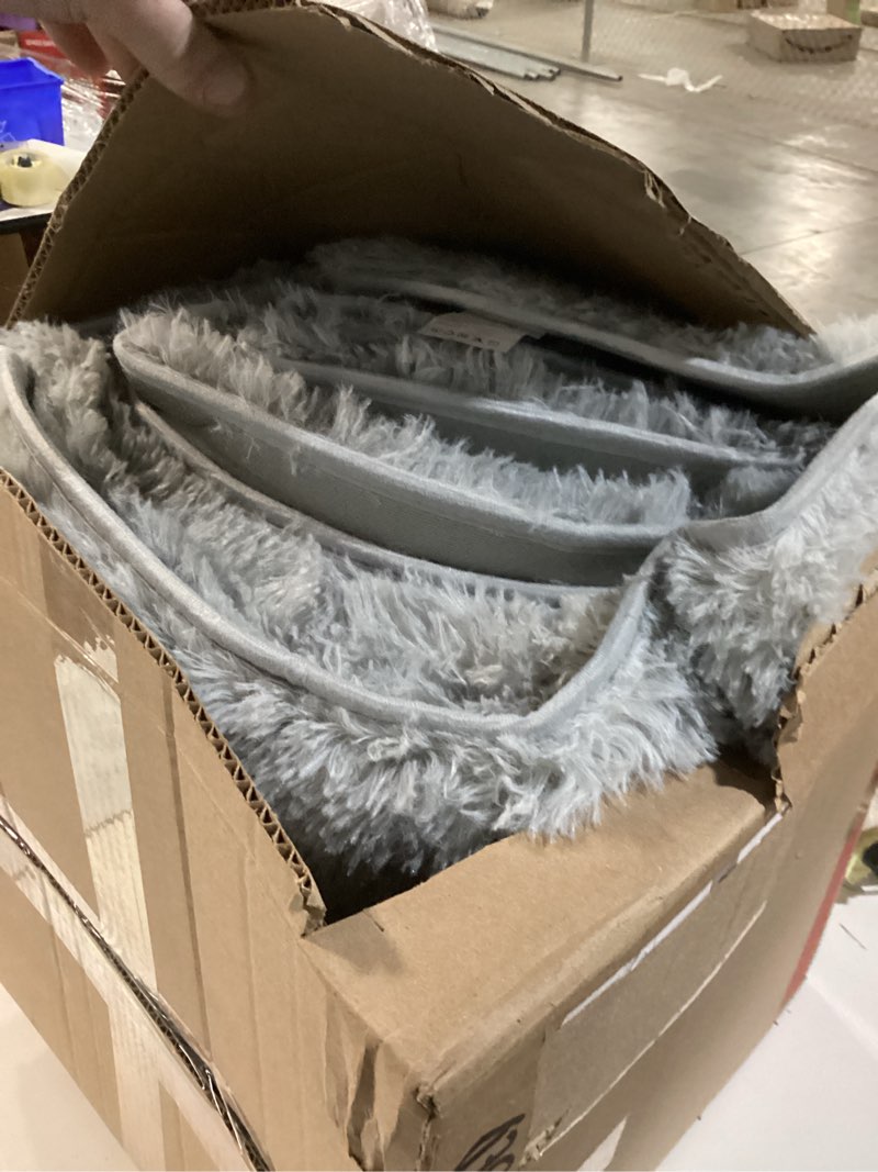 Condition photo showing Good Condition for CAIYUECS Shag Area Rug,Indoor Ultra Soft Fluffy Plush Rugs for Bedroom Living Room, Non-Skid Modern Nursery Faux Fur Rugs for Kids Room Home Decor (Tie-Dyed Light Gray, 5x7 Feet) Tie-dyed Light Gray 5' x 7' (Rectangular)