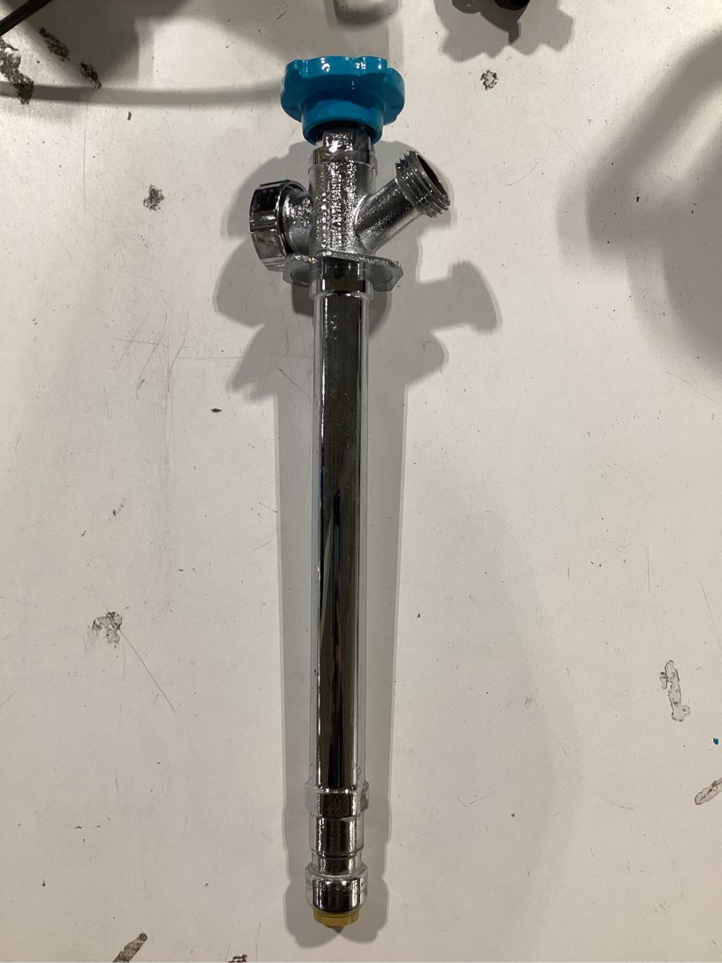 Condition photo showing Good Condition for sharkbite 8-in l x 1/2-in push-to-connect brass anti-siphon frost resistant multi turn sillcock