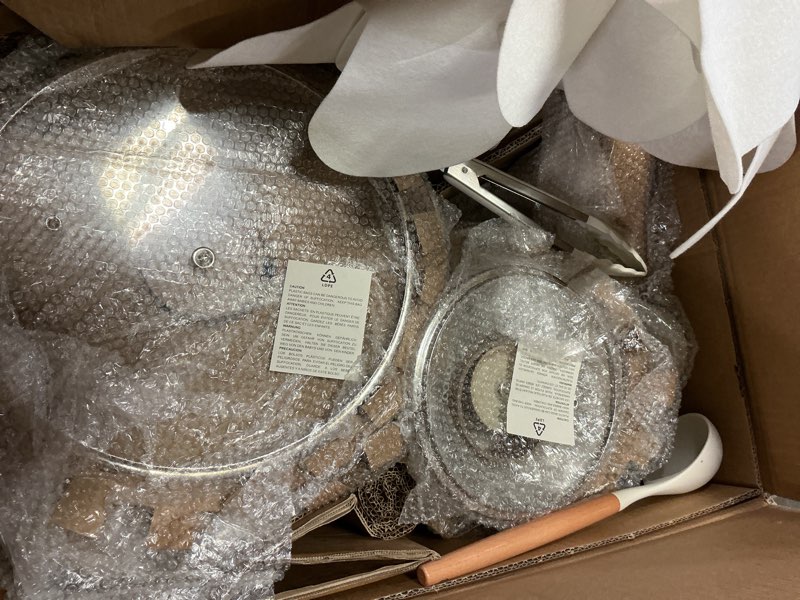 Condition photo showing Good Condition for CAROTE 21Pcs Pots and Pans Set, Nonstick Cookware Sets, White Granite Induction Cookware Non Stick Cooking Set w/Frying Pans & Saucepans(PFOS, PFOA Free) Cream White 21 Piece