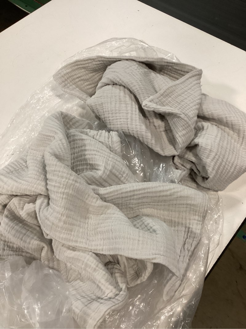 Condition photo showing Good Condition for organic cotton gauze dream shams only set, full/queen, light grey