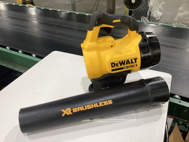 Condition photo showing Good Condition for dewalt 20v max* xr leaf blower, cordless, handheld, 125-mph, 450-cfm (tool only-battery & charger not included) (dcbl722b) gen 2