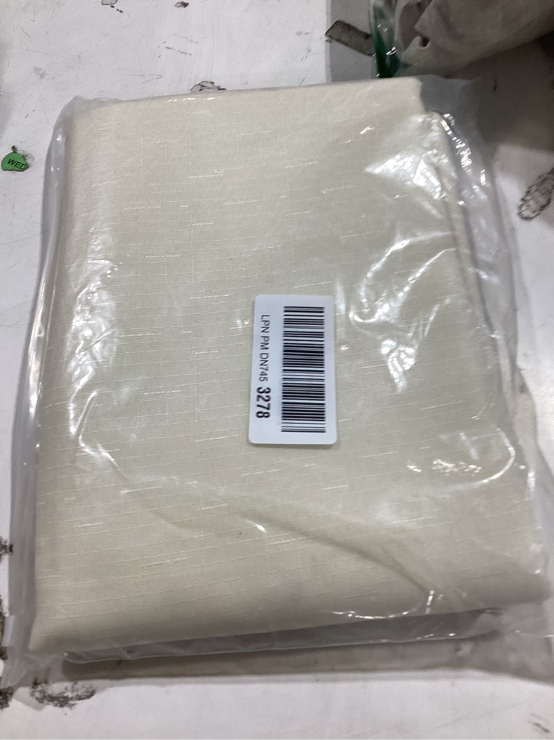 Condition photo showing New/Like New for ausspvoct textured tablecloth rectangle 60x84 water resistant spill-proof wipeable table cloth wrinkle free fabric dining table cover for birthday farmhouse christmas holiday tablecloths ivory 84" x 60" (rectangular)