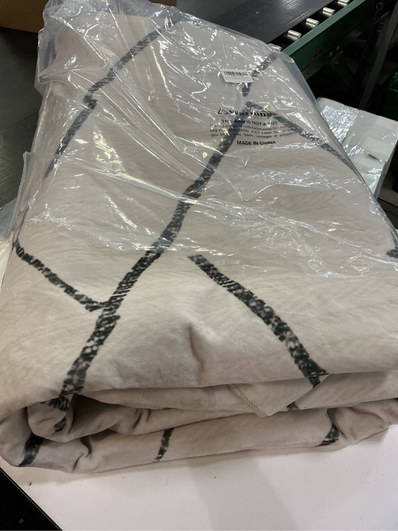 Condition photo showing Good Condition for 10x14 Washable Area Rug: Non Slip Soft Thin Carpet, Boho Geometric Modern Decor, Easy Clean Indoor Floor Large Rugs for Living Room Bedroom Kids Dorm Office Dining - Beige Beige 10' x 14' (Rectangular)