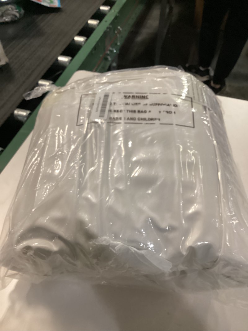 Condition photo showing Good Condition for Birth Pool in Creamy Marshmallow with Birth Pool Liner Set, Premium Birth Tub, Birthing Pool for Home Birth, Home Birth Tub, Birthing Tub Quick Inflation and Convenient Mushmellow With Liner