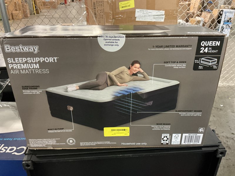 Condition photo showing New/Like New for bestway sleepsupport air mattress queen 24” with built-in ac pump